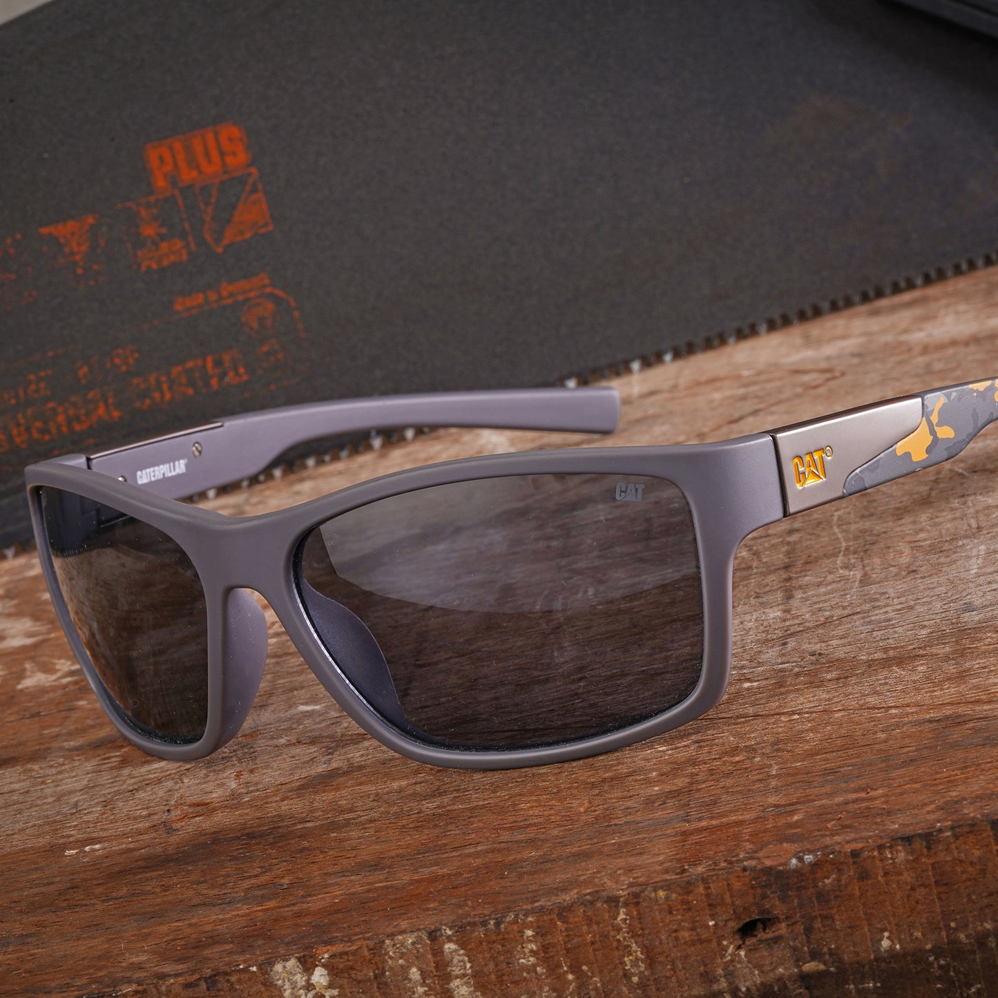 CAT CTS-8029-108P Grey Sunglasses